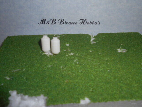 M & B HO Scale Accessories 2 Per LP Propane Tank's #1003 - Image 2