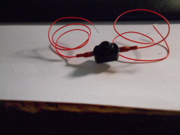 All Scale Accessories 3-12 Volt Black Micro Switch For LEDs Lights #61550 - Image 2