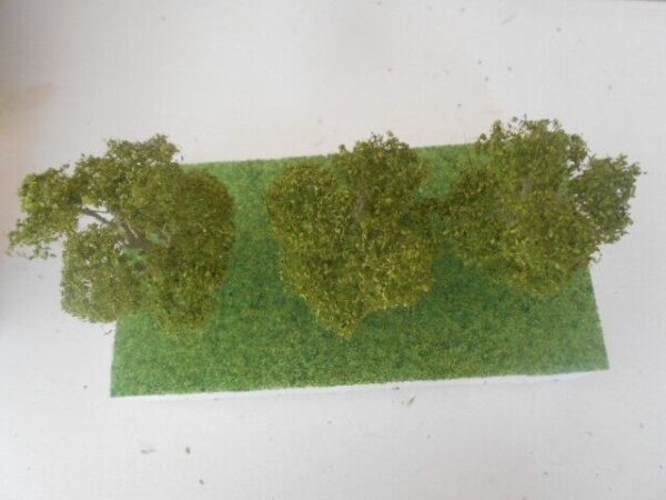 MP Scenery Products Item #70506 HO Scale Premiun  Gum Trees 3'' to 4'' - Image 5