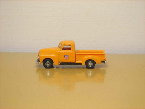 E-R Models/Busch #92104 HO Scale Union Pacific 1950 Chevy Pickup