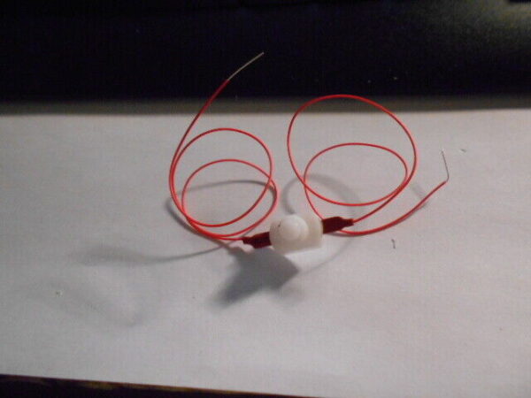 All Scale Accessories 3-12 Volt White Micro Switch For LEDs Lights #61560 - Image 4