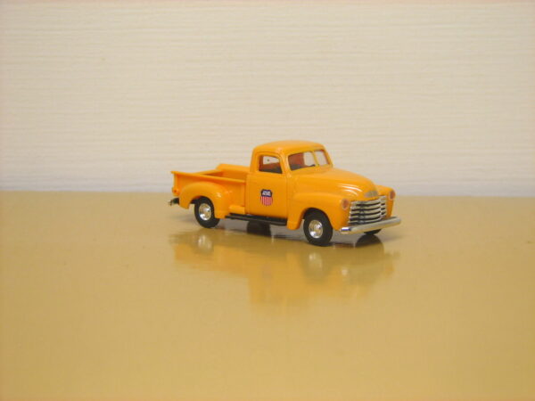 E-R Models/Busch #92104 HO Scale Union Pacific 1950 Chevy Pickup - Image 4
