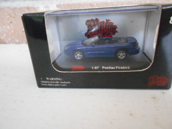 Mailbu Interational Pontiac Firebird #00106 Blue