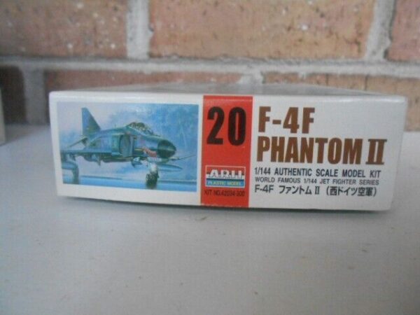 #42034 ARII Plastic Model Kit of the US F-4F Phantom 2 1/144 scale - Image 3