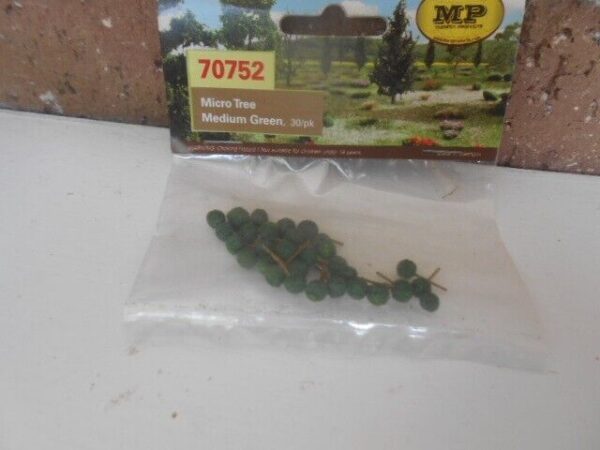 MP Scenery Products Item  #70752 HO Scale Micro Tree Medium Green - Image 2