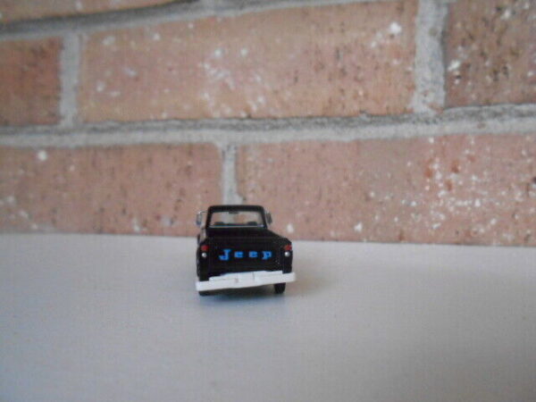 Brekina #19810 HO Scale Jeep Gladiator B {Black & Blue} - Image 5