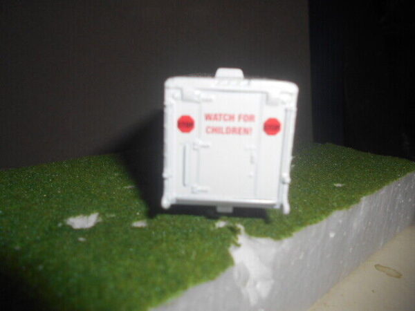 Tin-Toys Ice Cream Truck  #18904-A - Image 5