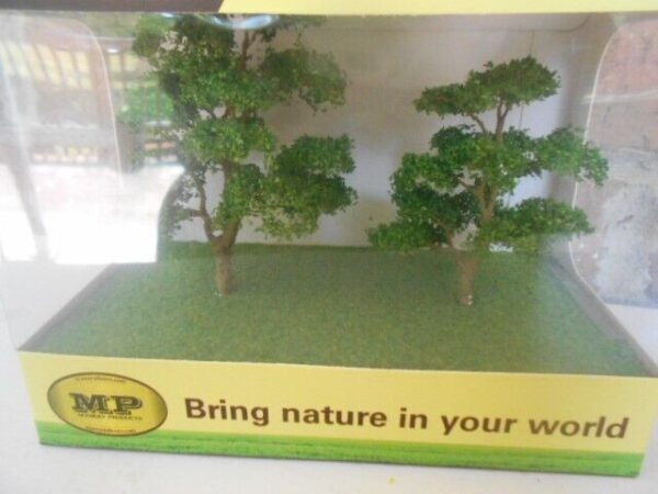 MP Scenery Products Item #70516 HO Scale Premiun Elm Trees 3'' to 4''