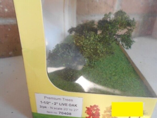 MP Scenery Products item # 70408 N-Scale, Live Oak Premium Trees - Image 3