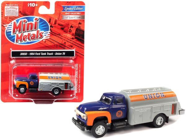 Classic Metal Works 30650 HO 1954 FORD TANKER TRUCK (UNION 76) - Image 4