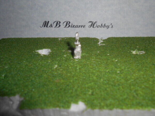 HO Scale Accessories Band Saw  #113 - Image 2