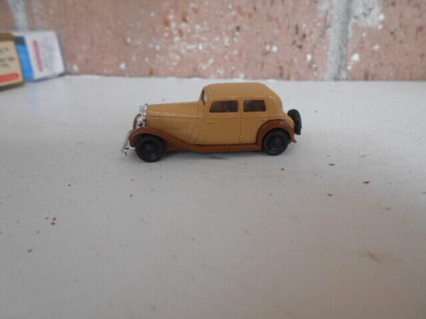 Brekina HO Scale Wanderer 4 Door Beige & Brown  #1711 - Image 4
