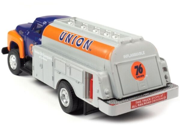 Classic Metal Works 30650 HO 1954 FORD TANKER TRUCK (UNION 76) - Image 5