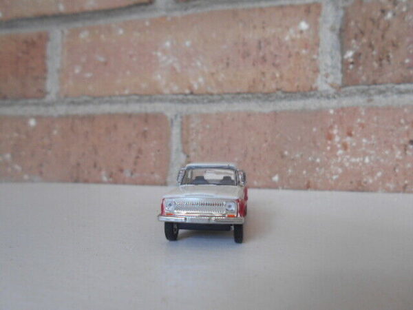 Brekina #19813 HO Scale Jeep Gladiator B {White & Red} - Image 3