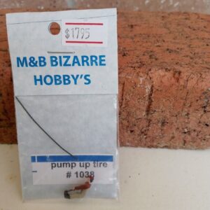 #1038 M&B HO Scale Accessories Man With Hand  Air Pump Inflating A Tire