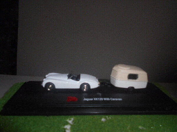 Mailbu Interational Jaguar XK120 With Caravan #60103-JW