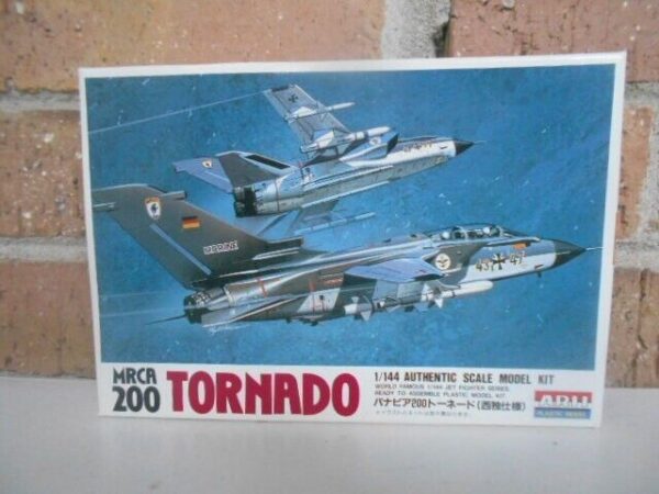 #23314 ARII Plastic Model Kit of the MRCA 200 Tornado  1/144 scale