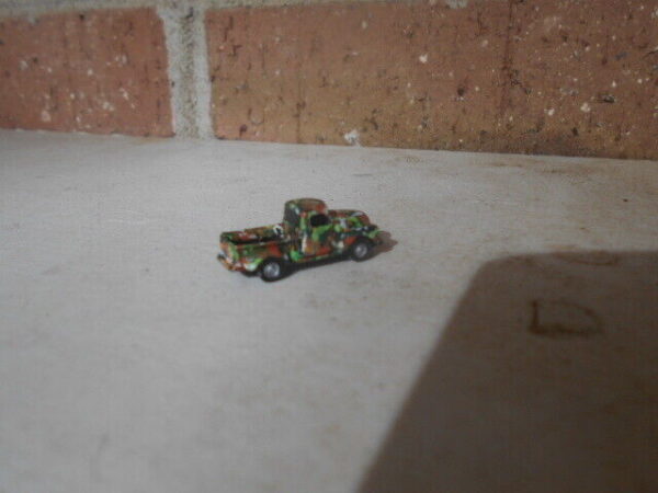 M&B Bizarre #5004 N Scale Camouflage Pickup Truck - Image 3