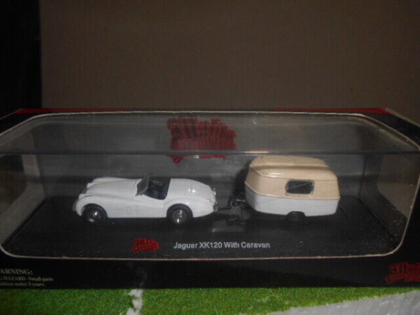 Mailbu Interational Jaguar XK120 With Caravan #60103-JW - Image 5