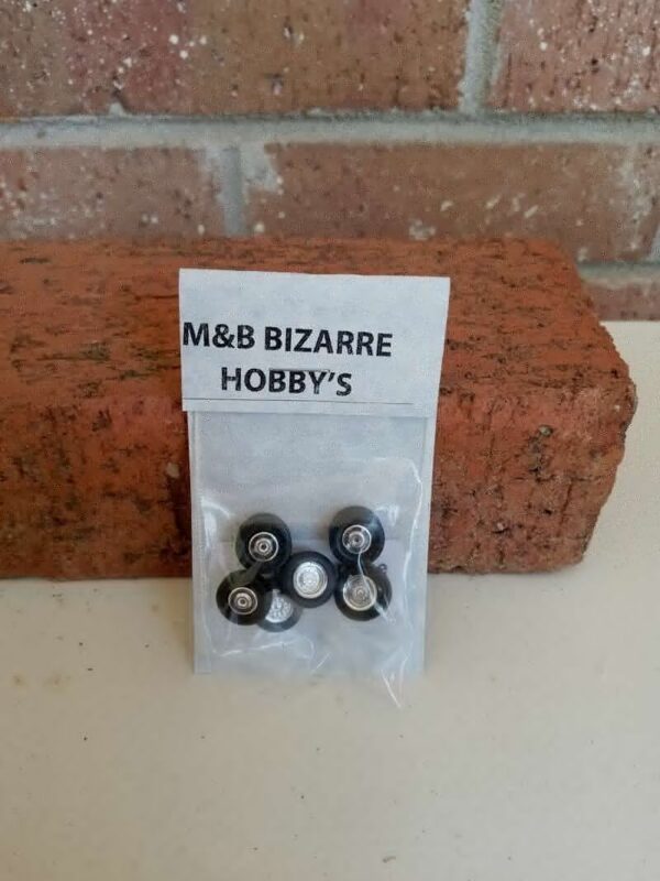 #5004 M&B HO Scale Accessories 6 Per Big Rig Chrome Rim And Tire Set