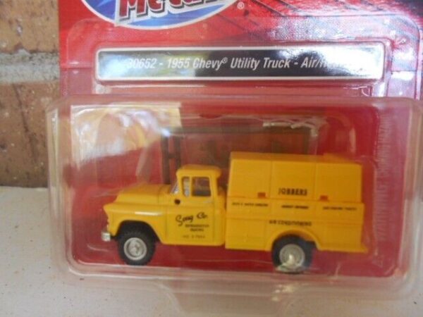 Classic Metal Works 30652 HO 1955 CHEVY UTILITY TRUCK (REFRIGERATION & HEATING) - Image 3