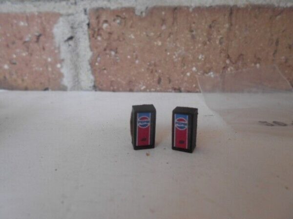 #2045 N Scale Accessories 1960 Pepsi Cola Machines  (2 Per Pack) - Image 2