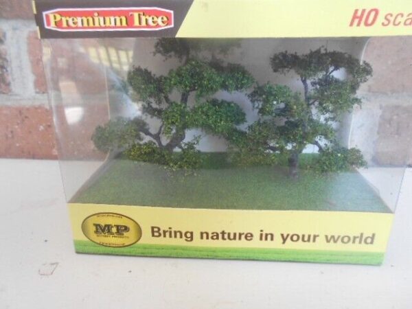 MP Scenery Products Item #70519 HO Scale Premiun Beech Tree 3'' to 4''