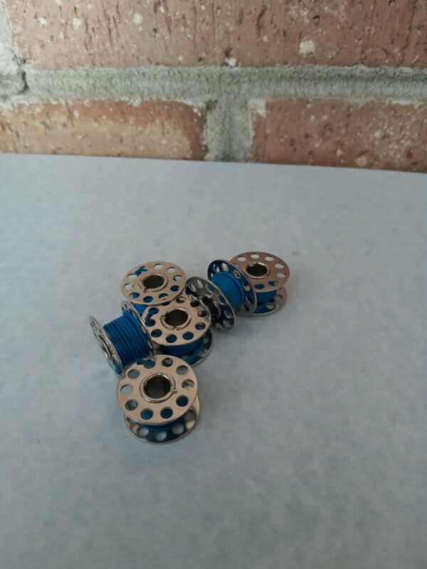 #1067 M&B HO Scale Real Light Blue Wire With Metal Spools (6 Per Pack) - Image 2
