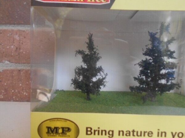 MP Scenery Products Item #70527 HO Scale Premiun Pine Trees 3'' to 4'' - Image 2