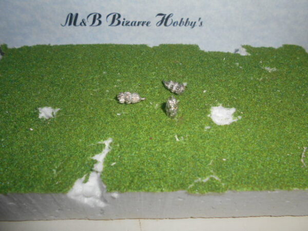 HO Scale Accessories Bananans  3 Per Pack #036 - Image 3