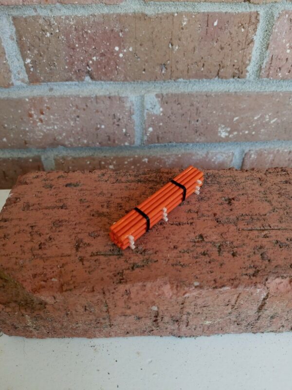 #3001 M&B N Scale Accessories Orange Pipe Load (1 Per Pack) - Image 3