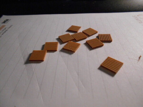 M & B HO Scale Accessories Set of 10 Pallets - Light Brown - #3800