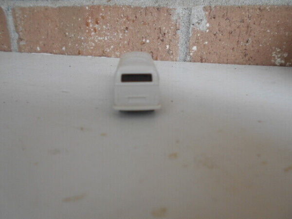 Brekina HO Scale VW BP Air Bus White #31793 - Image 4