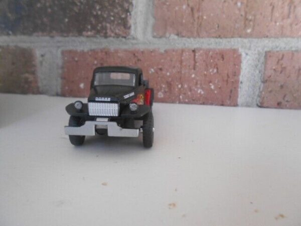 Menard O Scale  #279-9398 --1947 Dodge Power Wagon Black With Flames - Image 5