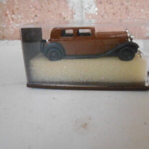 Brekina HO Scale W-240 Wanderer Seden 4 Door Brown & Black  #0001702