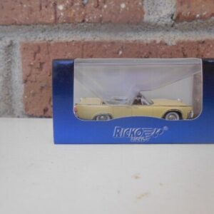 Ricko #38322 Ford 1962-64 Lincoln Contintal Convertible With Suicide Door Yellow