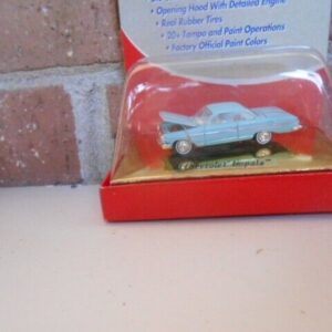Classic Metal Works #30103 Vintage 1961 Chevrolet Impala 2 Door Lt Blue HO Scale
