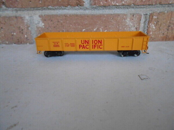 Bachmann #17201 HO Scale Premium Silver Series 40 " Gondola Union Pacific RR