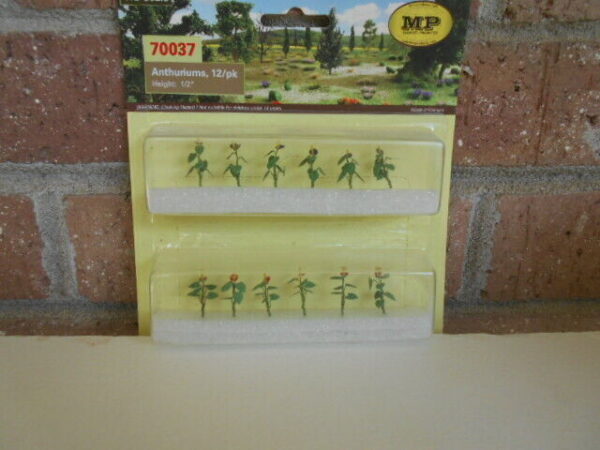 MP Scenery Products item #70037 HO Anthuriums Plants 12/PK 1/2"