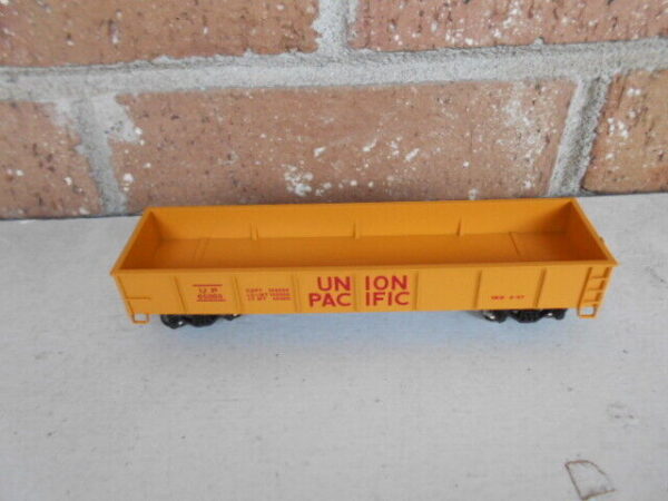 Bachmann #17201 HO Scale Premium Silver Series 40 " Gondola Union Pacific RR - Image 2
