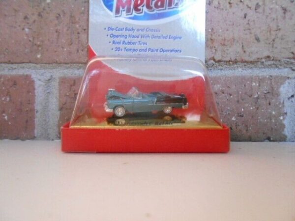 Classic Metal Works #30106 Vintage 1955 Chevrolet BalAir 2 Door Gr/Bl HO Scale