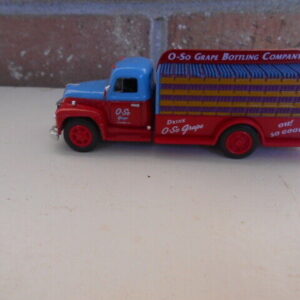 Classic Metal Works  O Scale  #TC302 1955 Beverage Truck - O So Grapee