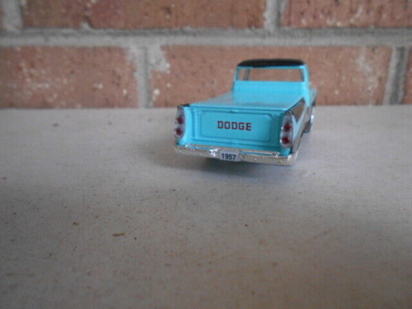 Menard O Scale  #279-9245 --1957 Dodge Sweptside Trucks Black & Blue - Image 3