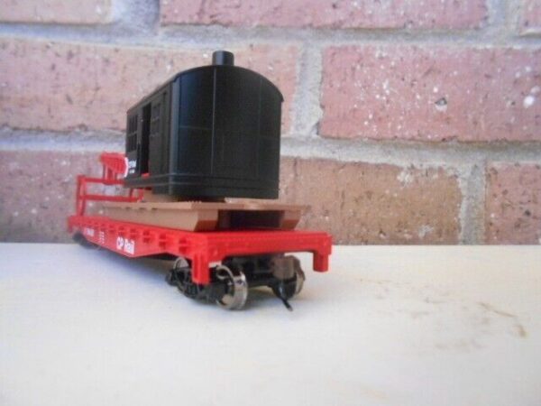 Walthers #931-1781 HO Scale Canadian Pacific Railroad Log Crane Car/CP304860 - Image 5