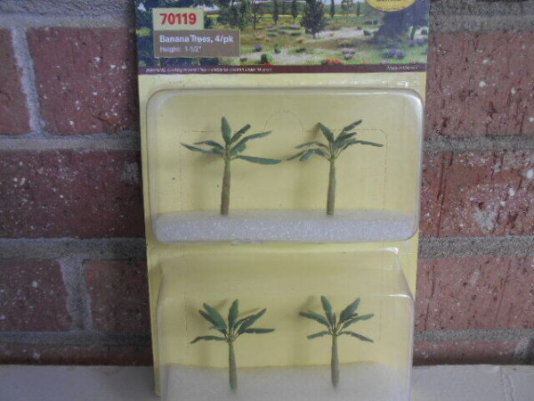 MP Scenery Products Item  #70119 HO Scale Banana Trees 4/pk Height 1-1/2"
