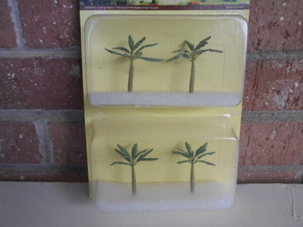 MP Scenery Products Item  #70119 HO Scale Banana Trees 4/pk Height 1-1/2" - Image 4