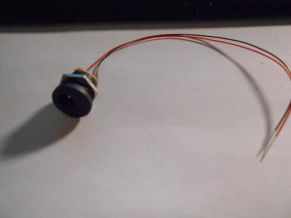 All Scale Accessories Screw Threaded Power Jack  #81635
