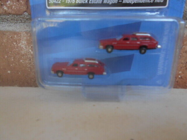 Classic Metale Works N Scale1976 Buick Estate Wagon Independence Red #50422 - Image 2