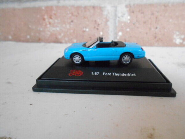 Mailbu Interational Ford Thunderbird #00155 Blue - Image 3