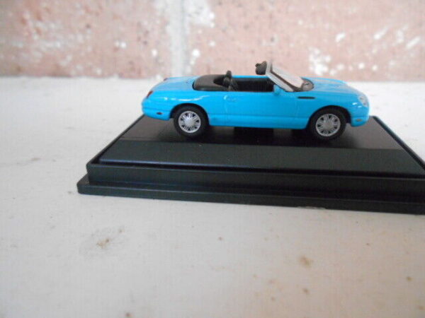 Mailbu Interational Ford Thunderbird #00155 Blue - Image 4